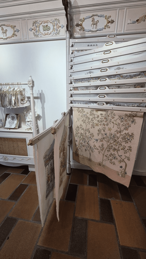 아뜰리에슈 파리 매장 사진 - 블랭킷